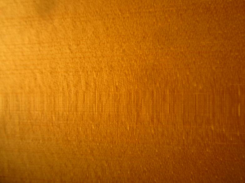 Medullary rays on German spruce top